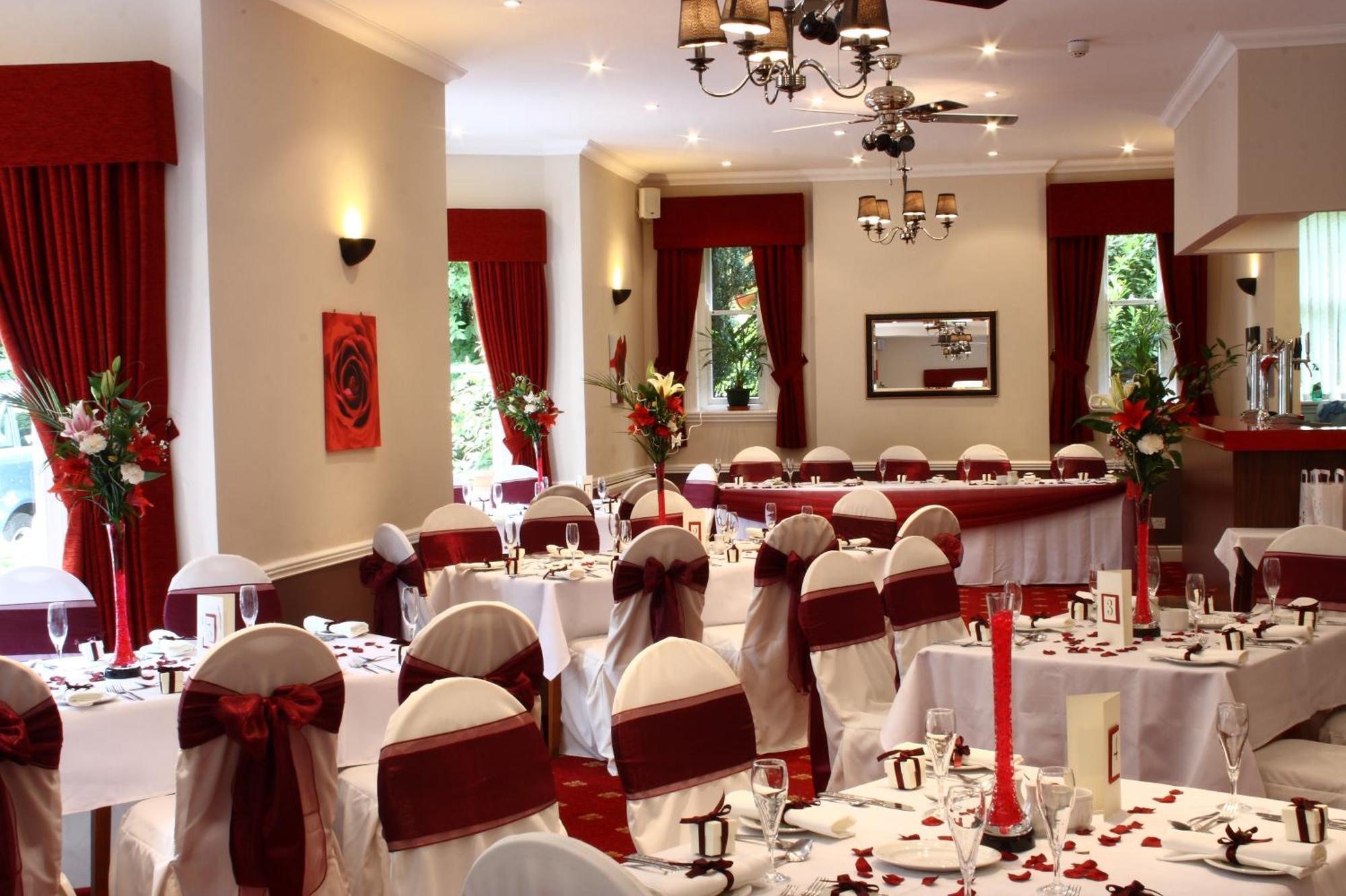 Rubery Old Rose And Crown Hotel Birmingham מראה חיצוני תמונה