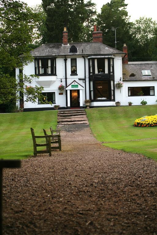 Rubery Old Rose And Crown Hotel Birmingham מראה חיצוני תמונה