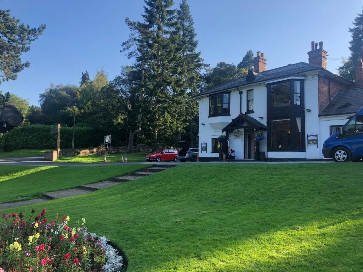 Rubery Old Rose And Crown Hotel Birmingham מראה חיצוני תמונה