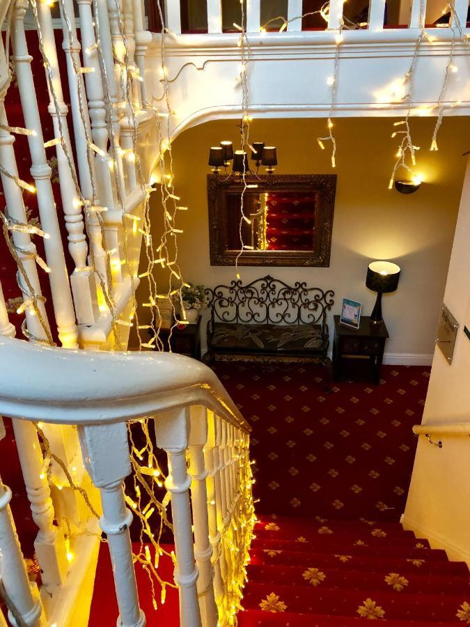 Rubery Old Rose And Crown Hotel Birmingham מראה חיצוני תמונה